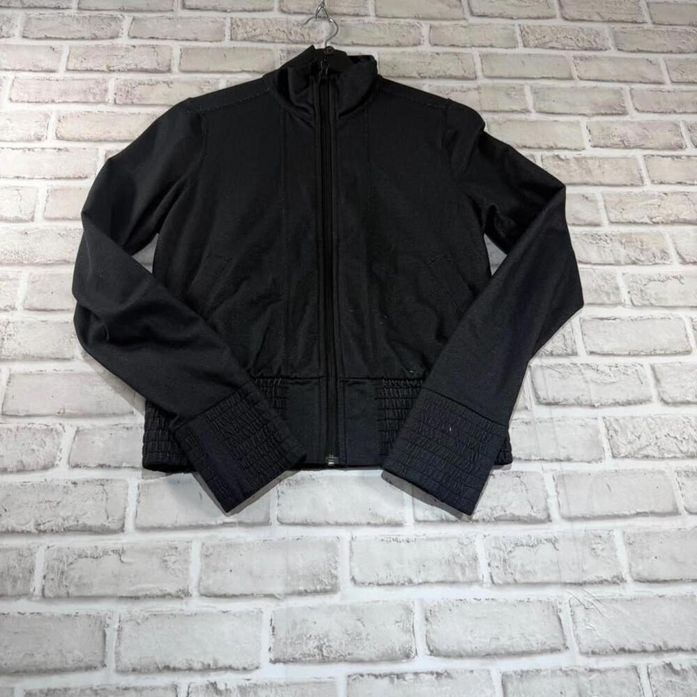Lululemon Short Bomber Jacket Denim Pattern Women's Size‎ 6 Size Dot Verified